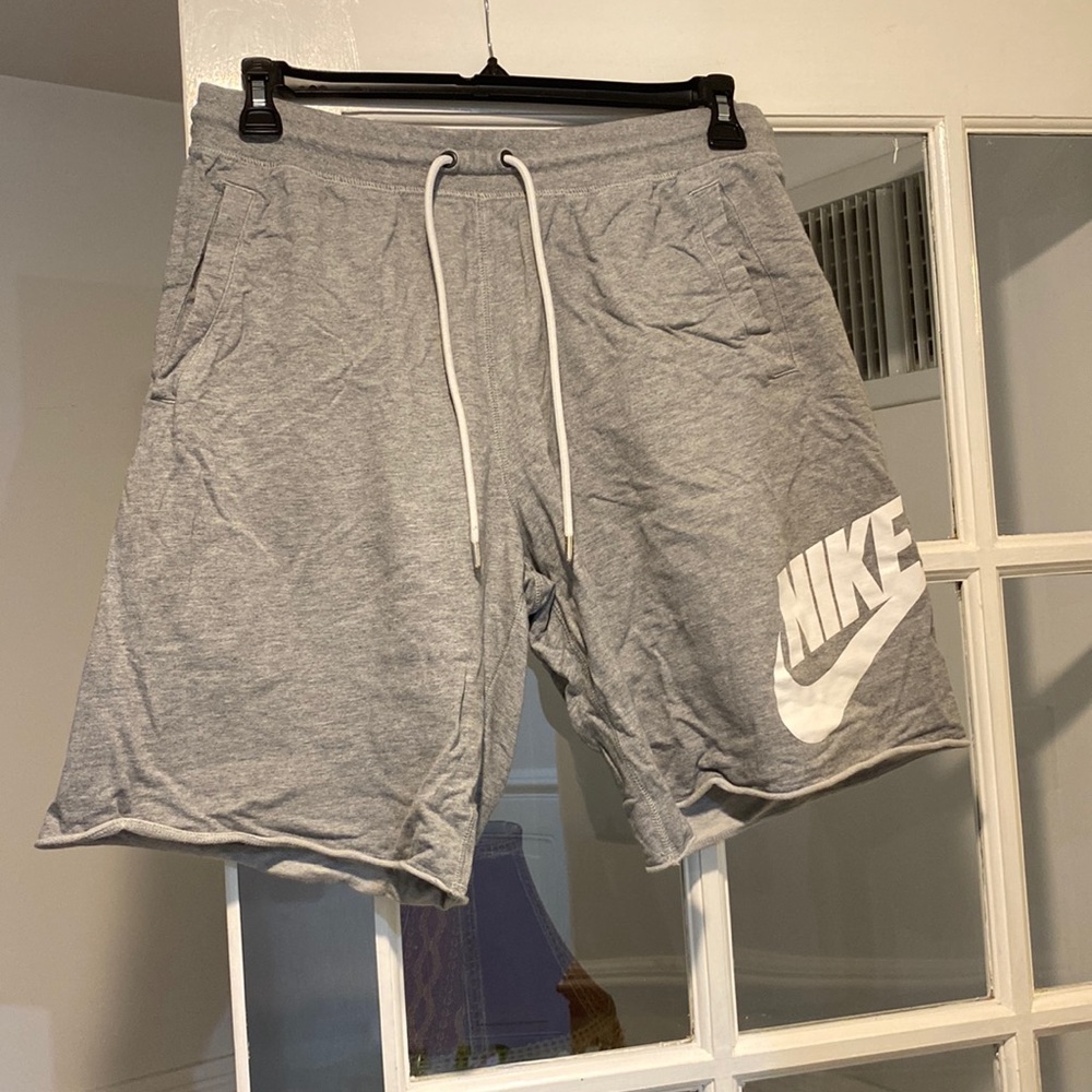Nike size XL shorts good condition